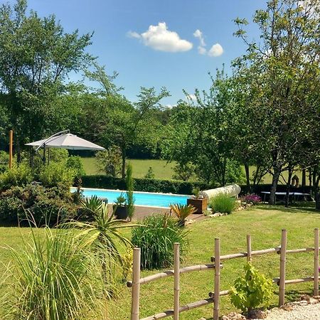 Le Petit Coin - LPC Dordogne Holidays Lussas-et-Nontronneau Esterno foto