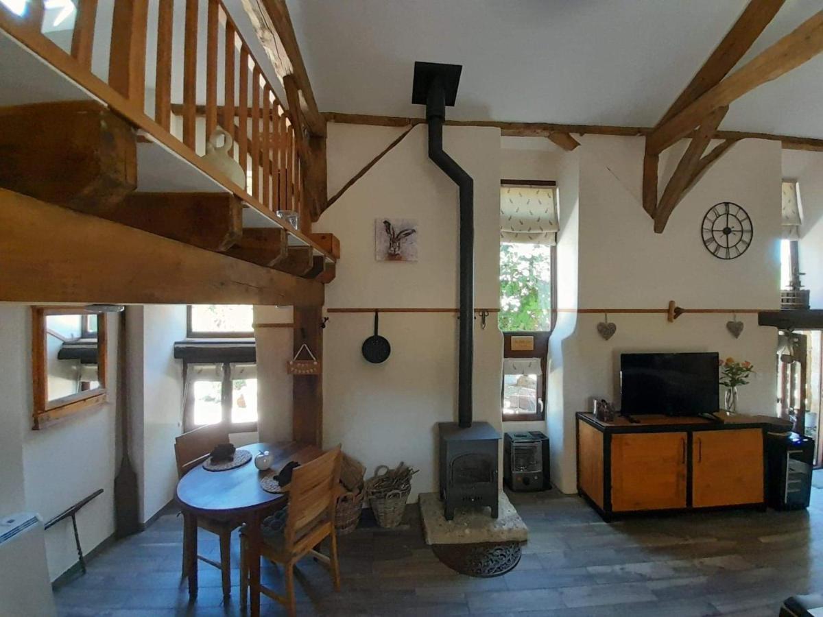 Le Petit Coin - LPC Dordogne Holidays Lussas-et-Nontronneau Esterno foto